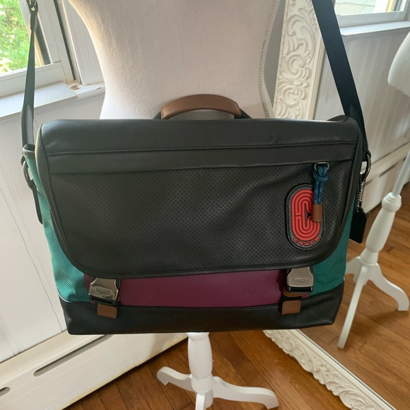 Coach Ranger Messenger Bag In Colorblock With Coach Patch - Picture 3 of 6